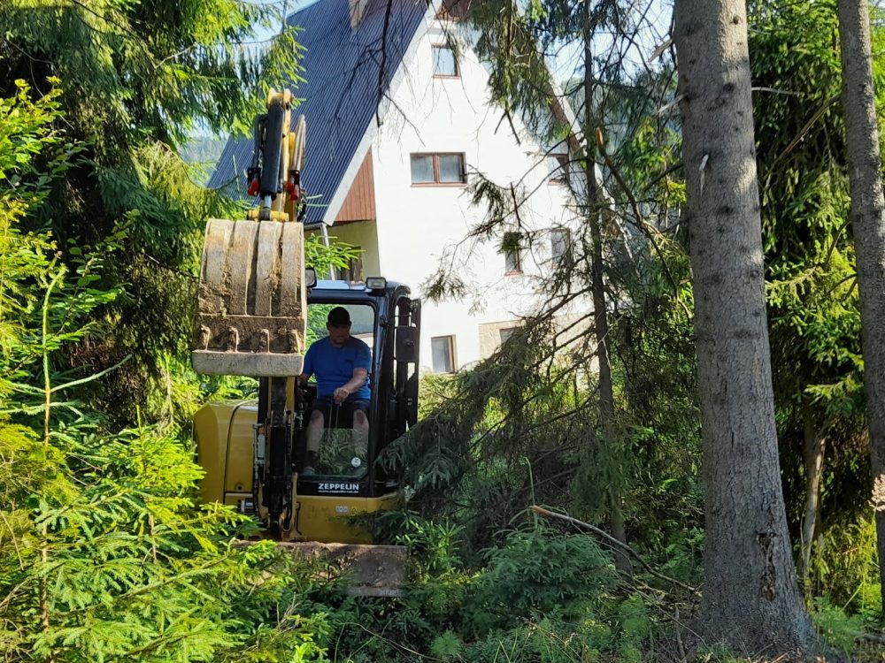 Kawia-muray-dachy-wyburzenia-katowice-usługi-budowlane-uslugi-dekarskie-rozbiórki-budynków-śląsk (14)